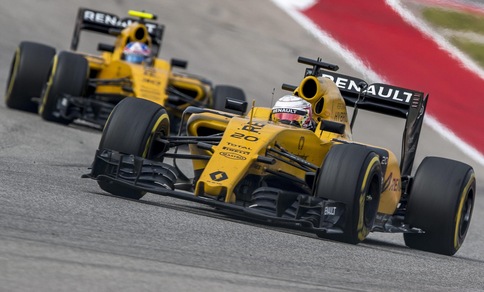 F1, Renault in cerca del secondo pilota