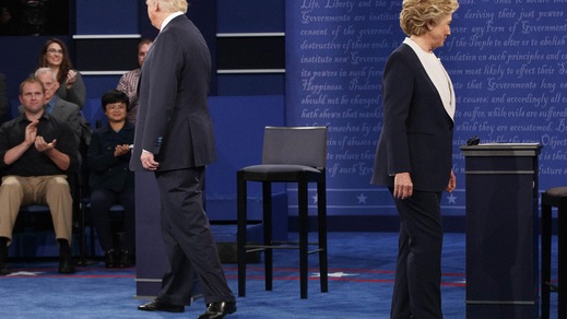 Usa, Clinton - Trump: più vicini anche in quota