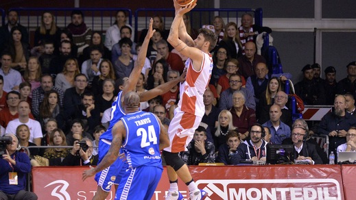Polonara stende Cantù, Green esalta Avellino