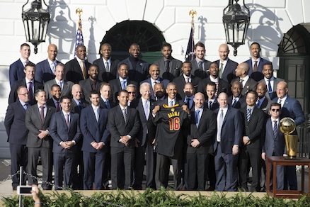 I Cavs di LeBron in visita alla Casa Bianca