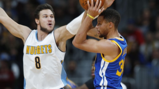 Curry affonda Gallinari, Wade vince a Miami