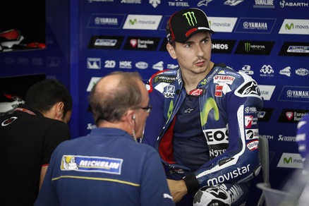 MotoGp, Lorenzo: «Grazie Yamaha, nove anni indimenticabili»