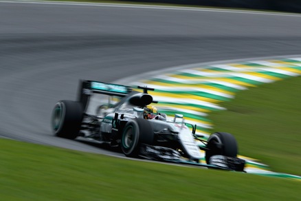 F1 Brasile: dominio Mercedes nelle libere, settimo Vettel