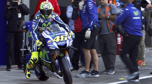 MotoGp, Rossi: «Prima fila ok, domani punto al podio»