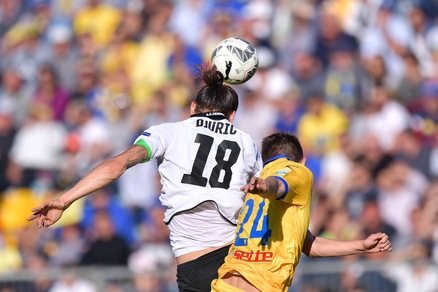 La Serie B in diretta. Probabili formazioni e tempo reale