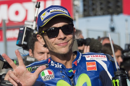 MotoGp, Rossi: «Iannone ne aveva di più»