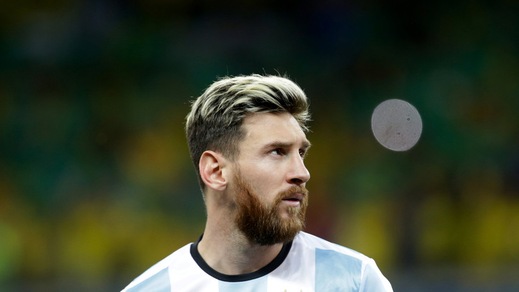 Argentina, paura per Messi in volo: vertigini e malore