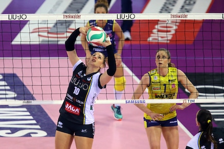 Volley: Champions Femminile, Ferretti presenta la sfida al Cannes
