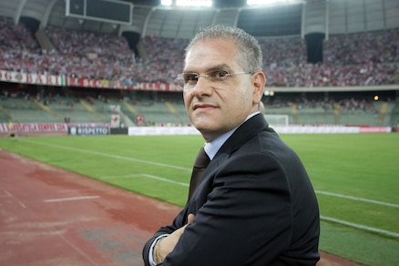 A Bari si sfiora il ridicolo: il presidente chiede la residenza nello stadio