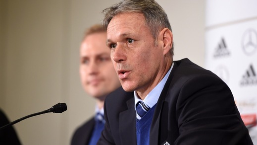 Van Basten: «Ho rivisto Berlusconi per il suo compleanno»