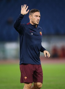 Nuovo stop per Totti: in dubbio per l'Atalanta