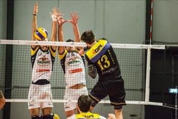 Volley: A2 Maschile Girone Blu Spoleto vince il recupero con la Materdomini.it