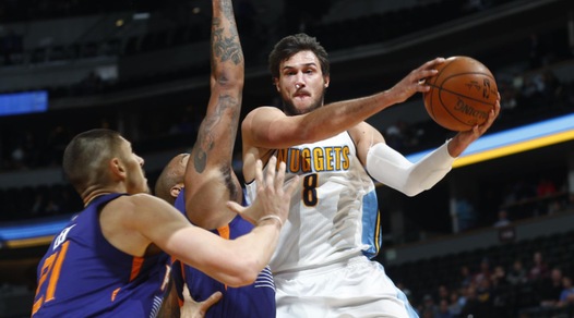 Basket NBA, Denver batte Phoenix: Gallinari 18 punti