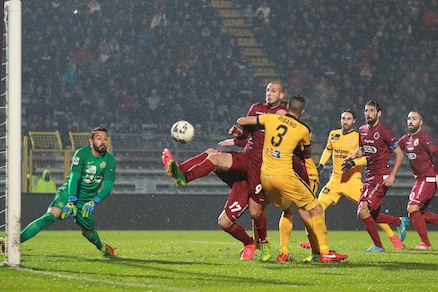 Serie B, Cittadella-Verona 5-1: Pazzini-gol, poi il buio. Il derby alla matricola