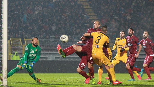 Serie B, Cittadella-Verona 5-1: Pazzini-gol, poi il buio. Il derby alla matricola