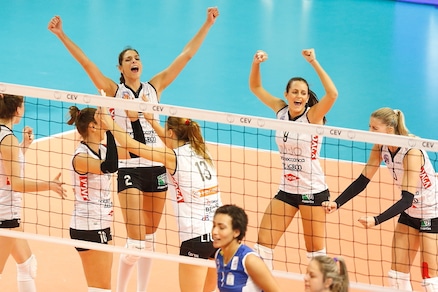 Volley: Champions Femminile, Modena conquista la fase a gironi