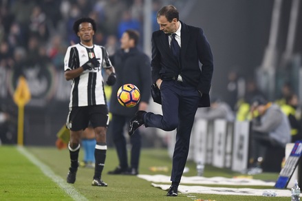 Juventus, Allegri mette pressione alle rivali