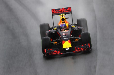 F1 Abu Dhabi, Verstappen: «Circuito particolare, grande atmosfera»