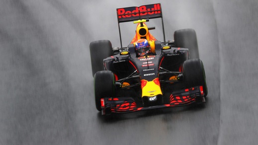 F1 Abu Dhabi, Verstappen: «Circuito particolare, grande atmosfera»