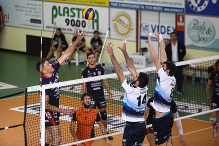 Volley: A2 Maschile Girone Blu Grottazzolina vince in rimonta al tie break