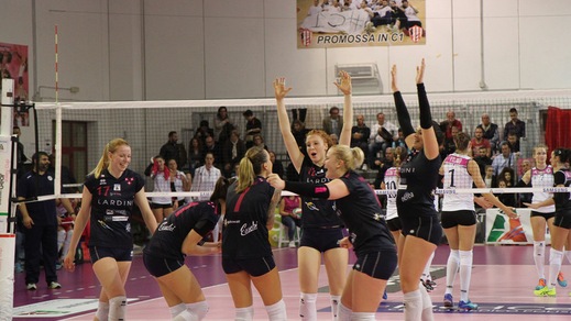 Volley: A2 Femminile, per Pesaro sesta vittoria ma Filottrano non molla