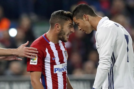 Koke (Atletico) dà del gay a Cristiano Ronaldo che gli risponde: «Se ti prendo da solo…»