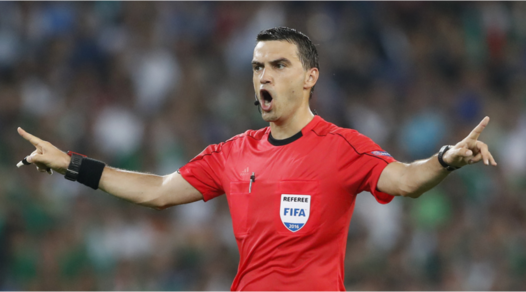 Hategan sarà l'arbitro di Napoli-Dinamo Kiev e la memoria torna a Cavani