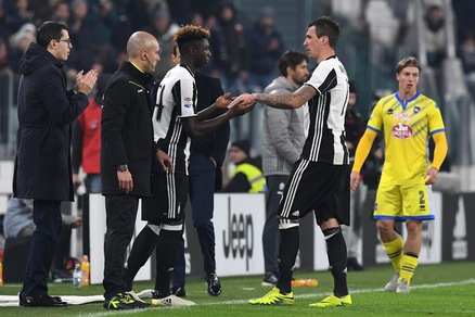 Juventus, Kean verso il debutto in Champions. Sarà l'italiano più giovane