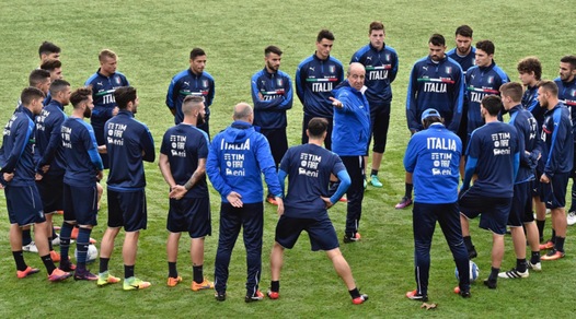 Italia, Ventura sale in cattedra: allenamento per i giovani e lezione per gli adulti