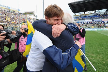 Caos Parma, esonerato Apolloni. Il presidente Scala si dimette