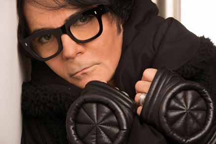 Alt! Renato Zero torna live e si fa in sei