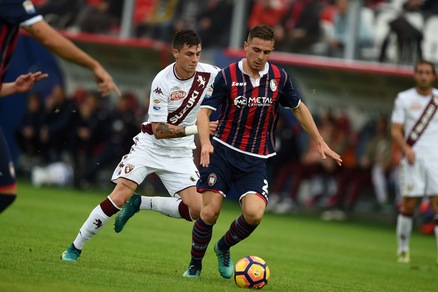 Serie A Crotone, Capezzi: «Siamo carichi: adesso il vento cambierà»