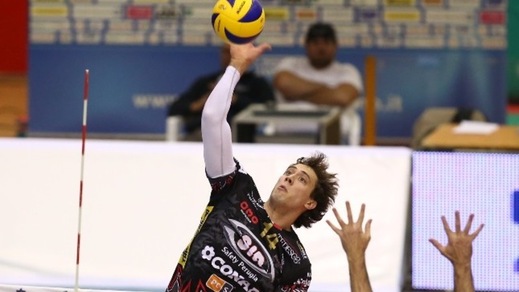 Volley: Superlega, Perugia non si ferma più battuta anche Latina