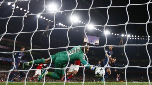 Arsenal-Psg 2-2: autogol di Verratti