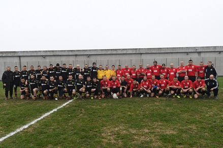 Tanto agonismo e sportività per la prima partita di rugby tra carcerati