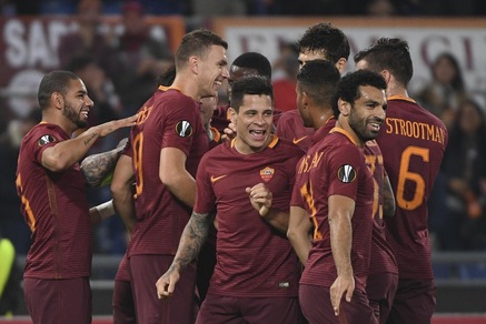 Europa League, Roma-Viktoria Plzen 4-1: Tripletta Dzeko. Perotti, che rabona!