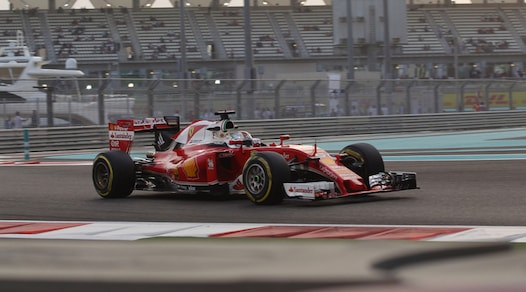 Formula1: le ultime prove libere del Mondiale, le immagini spettacolari del tramonto di Abu Dhabi