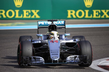 F1 Abu Dhabi: pole per Hamilton, Raikkonen quarto