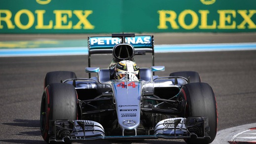 F1 Abu Dhabi: pole per Hamilton, Raikkonen quarto