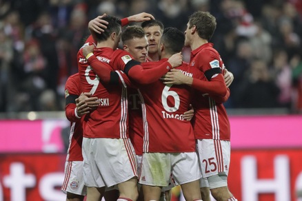 Bundesliga, vince il Bayern. Ancelotti torna a sorridere