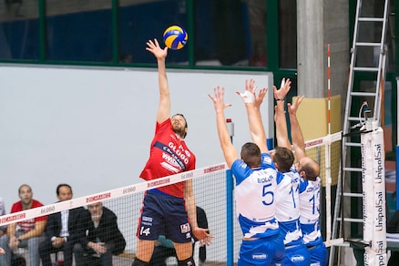 Volley: A2 Maschile, Girone Blu in testa la grande ammucchiata