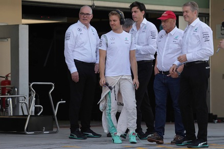 F1 Mercedes, Wolff: «Rosberg ha meritato il titolo»