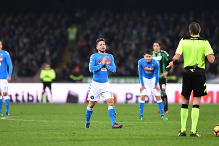 Serie A, Mertens salta l'Inter: tutte le decisioni del Giudice sportivo