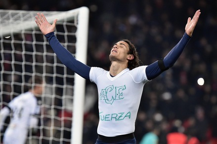 Ligue1: Psg-Angers 2-0, Cavani 100° gol con dedica