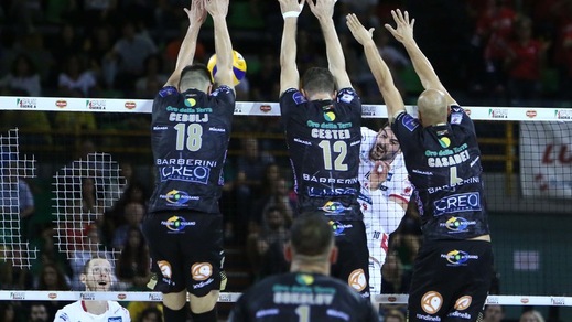 Volley: Superlega, Civitanova, Trento e Modena si giocano il titolo d'inverno
