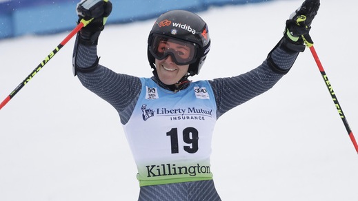 Goggia show, chiude seconda in discesa a Lake Louise