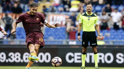 Serie A, Totti a caccia del record nel derby: il gol a 3,50