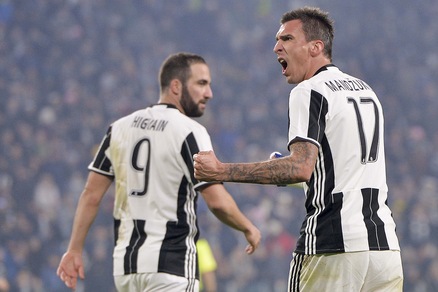 Serie A, Juventus-Atalanta 3-1: super Mandzukic, Roma e Milan a -7