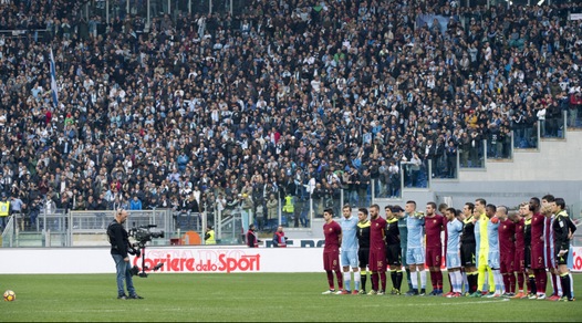 Lazio-Roma, anche la stracittadina omaggia le vittime della Chapecoense