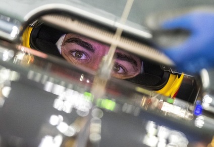 F1, McLaren: «Niente Mercedes, Alonso resta»
